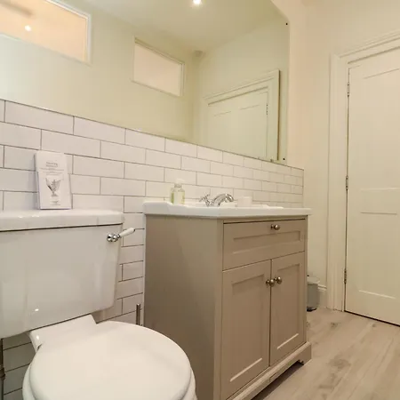 Dom wakacyjny 10 Chaloner *